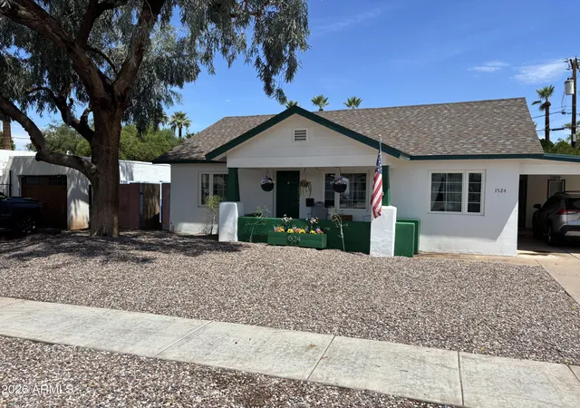2nd image of 1524 E Earll Dr, Phoenix, AZ 85014 | MLS# 7030627