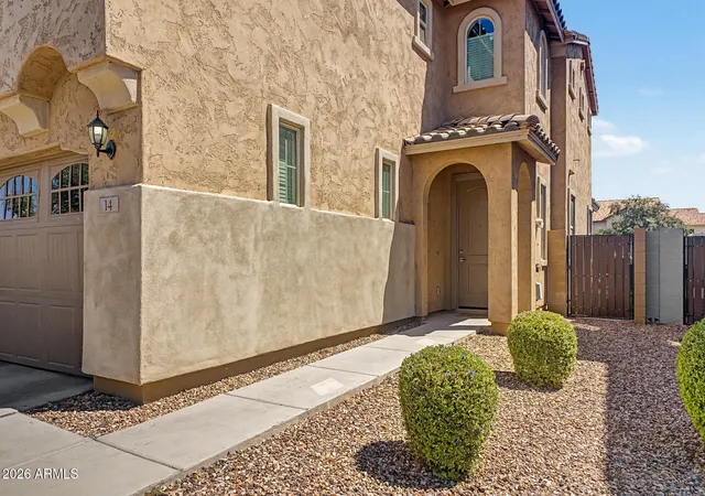 Photo 3 of Sale Pending at 905 S Canal Dr #14, Chandler, AZ 85225 | MLS# 7031777 | Listing updated on 2026-09-01