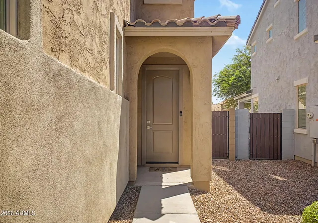 Photo 4 of Sale Pending at 905 S Canal Dr #14, Chandler, AZ 85225 | MLS# 7031777 | Listing updated on 2026-09-01