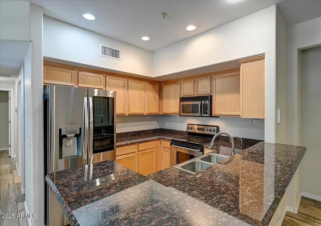 Homes for sale in Phoenix, AZ | 20660 N 40th St #1075, Phoenix, AZ 85050 | MLS# 7030414
