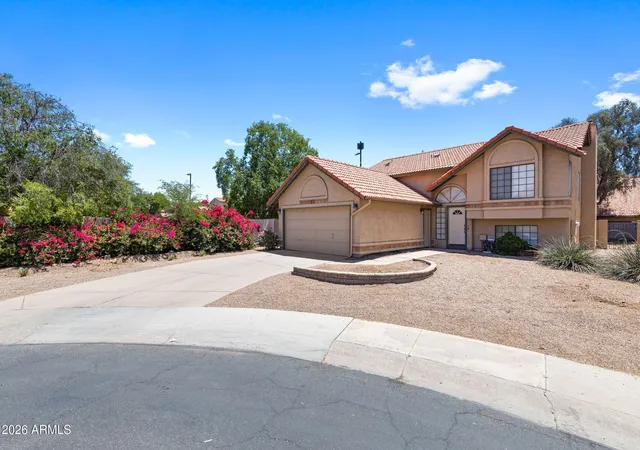 Photo 3 of Single family home for sale at 1201 W Sand Hills Ct, Gilbert, AZ 85233 | MLS# 7030606 | Listing updated on 2026-08-03