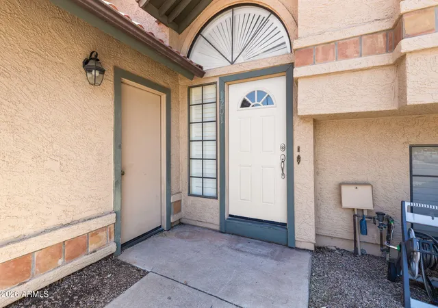 Photo 3 of Single family home for sale at 1201 W Sand Hills Ct, Gilbert, AZ 85233 | MLS# 7030606 | Listing updated on 2026-08-03