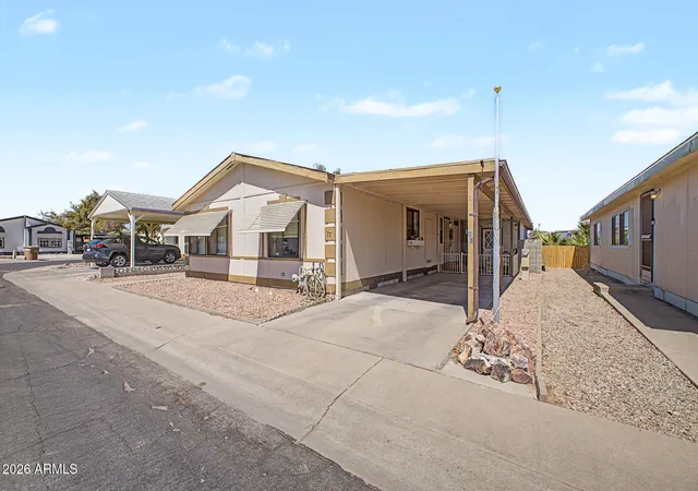 Homes for sale in Peoria, AZ | 11275 N 99th Ave #77, Peoria, AZ 85345 | MLS# 7045165