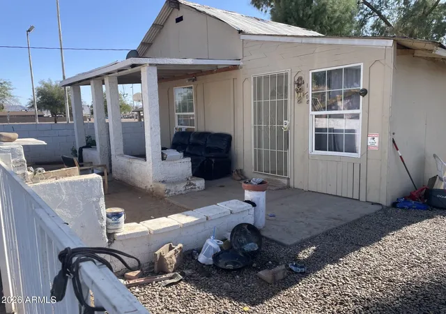 1st image of 1106 S 13th Pl, Phoenix, AZ 85034 | MLS# 7030614