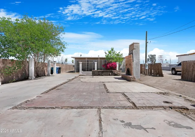 Homes for sale in Phoenix, AZ | 2423 W Yuma St, Phoenix, AZ 85009 | MLS# 7030674