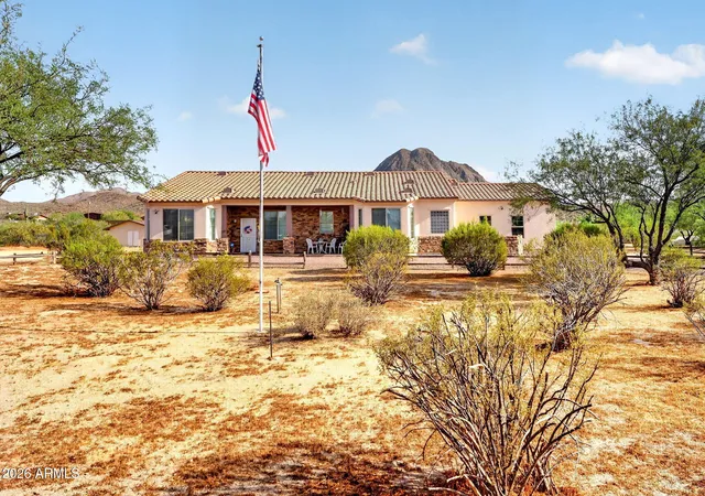 Homes for sale in New River, AZ | 2929 W New River Rd, New River, AZ 85087 | MLS# 7031038