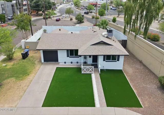 Photo 3 of Single family home for sale at 1749 E Medlock Dr, Phoenix, AZ 85016 | MLS# 7032217 | Listing updated on 2026-06-06