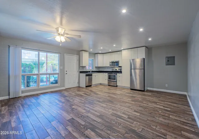 Photo 2 of Townhouse for sale at 3611 N 5th Avenue, Phoenix, AZ 85013 | MLS# 7030825 | Listing updated on 2026-08-25