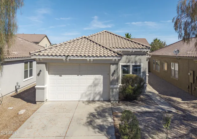 Homes for sale in San Tan Valley, AZ | 860 E Dust Devil Cir, San Tan Valley, AZ 85143 | MLS# 7032198