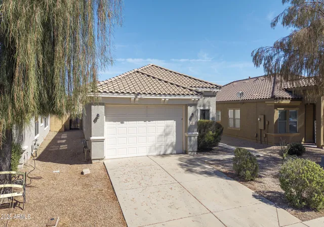 Homes for sale in San Tan Valley, AZ | 860 E Dust Devil Cir, San Tan Valley, AZ 85143 | MLS# 7032198