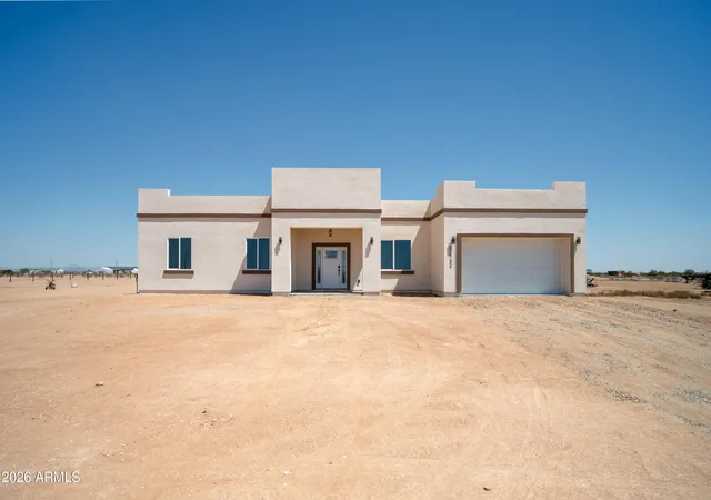 Homes for sale in Tonopah, AZ | 32732 W Bellview St, Tonopah, AZ 85354 | MLS# 7030950