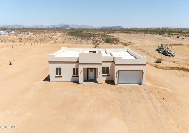 Homes for sale in Tonopah, AZ | 32732 W Bellview St, Tonopah, AZ 85354 | MLS# 7030950