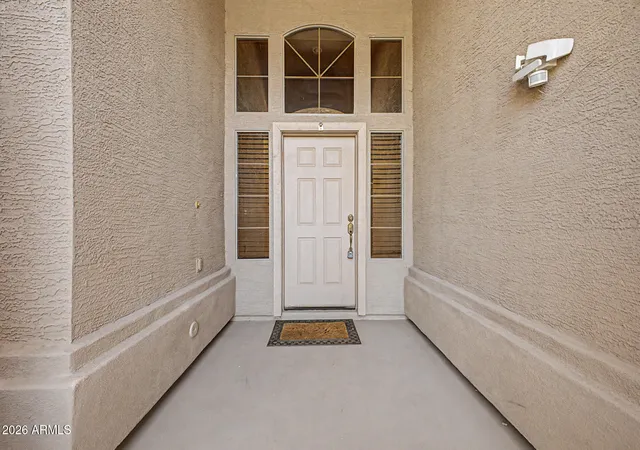 Photo 3 of Single family home for sale at 2160 S Boulder Ct, Gilbert, AZ 85295 | MLS# 7034494 | Listing updated on 2026-08-11