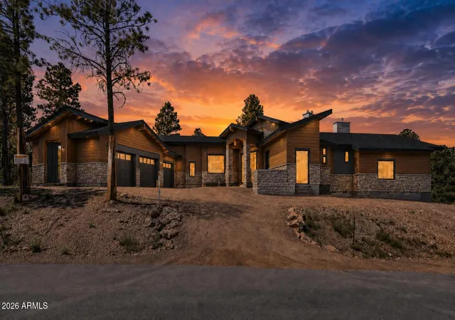 Homes for sale in Flagstaff, AZ | 3563 S Clubhouse Cir #122, Flagstaff, AZ 86005 | MLS# 7032660