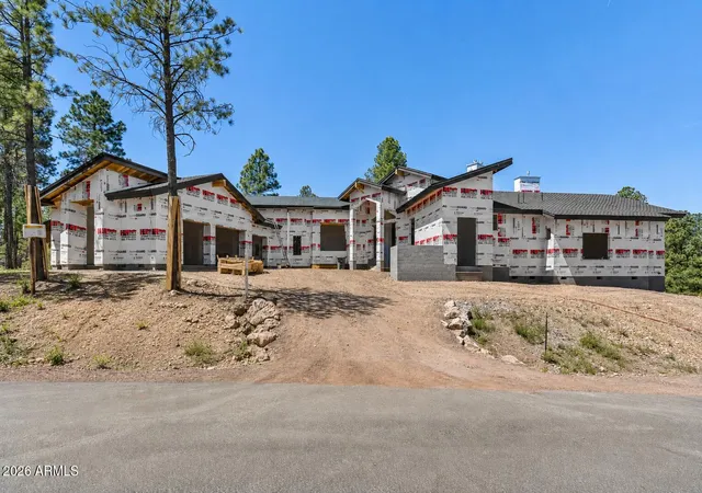 Homes for sale in Flagstaff, AZ | 3563 S Clubhouse Cir #122, Flagstaff, AZ 86005 | MLS# 7032660