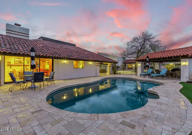 Photo 2 of Single family home for sale at 5224 W Creedance Blvd, Glendale, AZ 85310 | MLS# 7035724 | Listing updated on 2026-09-14