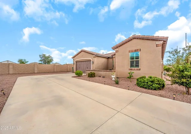 Homes for sale in Maricopa, AZ | 41553 W Springtime Rd, Maricopa, AZ 85138 | MLS# 7031066