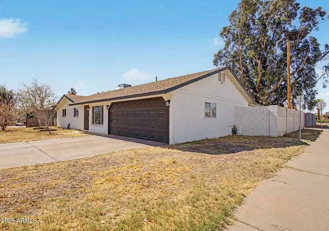 Photo 3 of Single family home for sale at 4104 W Butler Dr, Phoenix, AZ 85051 | MLS# 7037069 | Listing updated on 2026-06-28