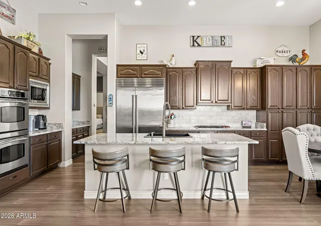 Photo 1 of Single family home for sale at 41619 N River Bnd Rd, Phoenix, AZ 85086 | MLS# 7038739 | Listing updated on 2026-09-11