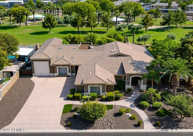 Photo 1 of Single family home for sale at 7547 W Libby St, Glendale, AZ 85308 | MLS# 7044452 | Listing updated on 2026-09-02