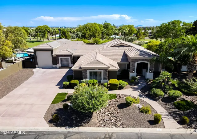 Photo 3 of Single family home for sale at 7547 W Libby St, Glendale, AZ 85308 | MLS# 7044452 | Listing updated on 2026-09-02