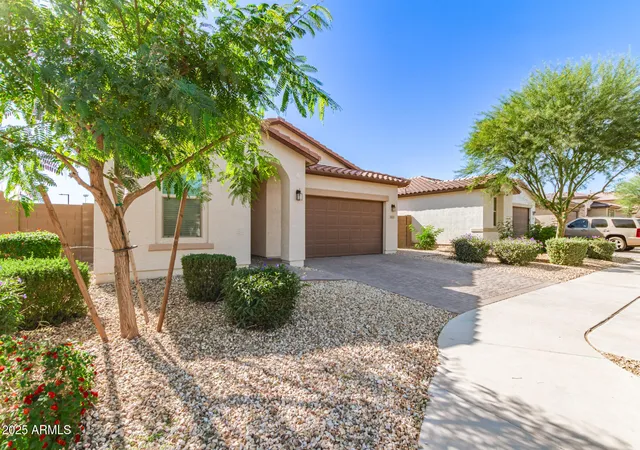 3rd image of 15653 W Morning Glory St, Goodyear, AZ 85338 | MLS# 7031928