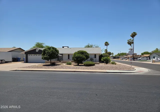 1st image of 3555 W Acoma Dr, Phoenix, AZ 85053 | MLS# 7032406