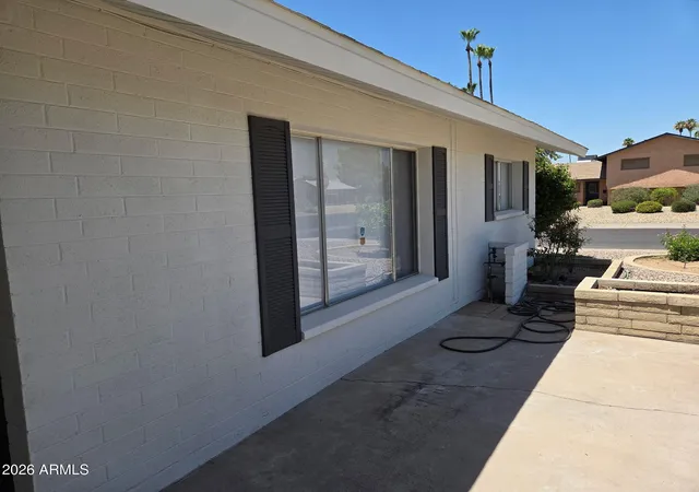 5th image of 3555 W Acoma Dr, Phoenix, AZ 85053 | MLS# 7032406