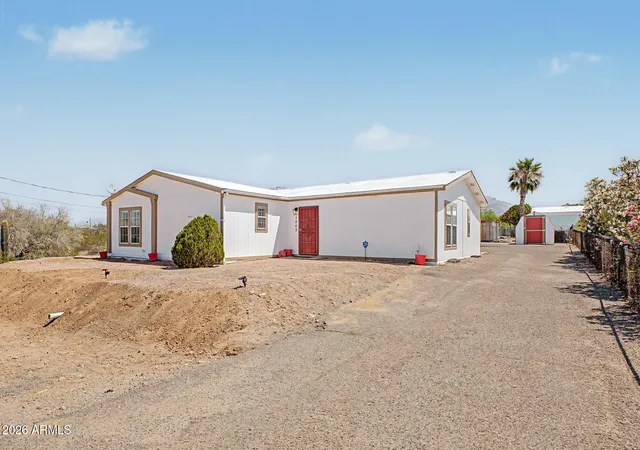 Homes for sale in Apache Junction, AZ | 1863 S Vaquero Rd, Apache Junction, AZ 85119 | MLS# 7031535