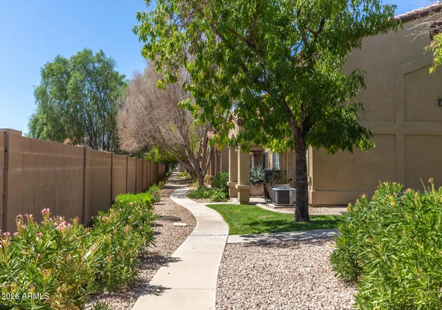 2nd image of 125 S 56Th St, Mesa, AZ 85206