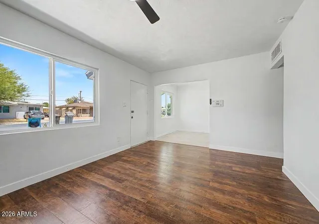 4th image of 2827 W Cavalier Dr, Phoenix, AZ 85017 | MLS# 7031341
