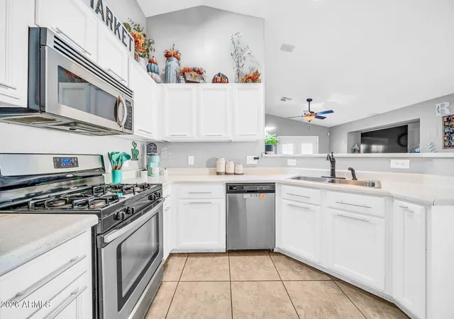3rd image of 13418 N 74Th Ln, Peoria, AZ 85381 | MLS# 7031368