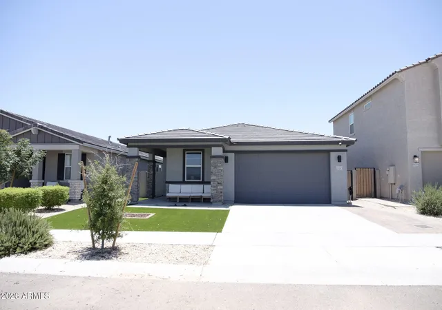 4th image of 18143 W Paraiso Dr, Surprise, AZ 85387 | MLS# 7035100