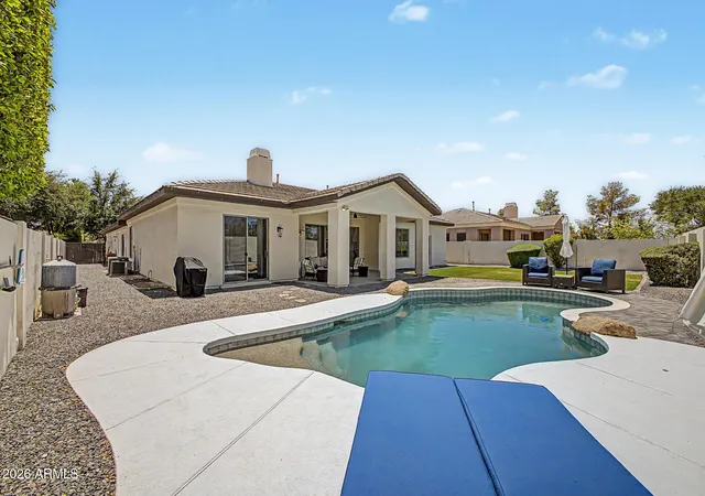 Photo 3 of Single family home for sale at 1952 W Mead Ct, Chandler, AZ 85248 | MLS# 7033794 | Listing updated on 2026-08-27