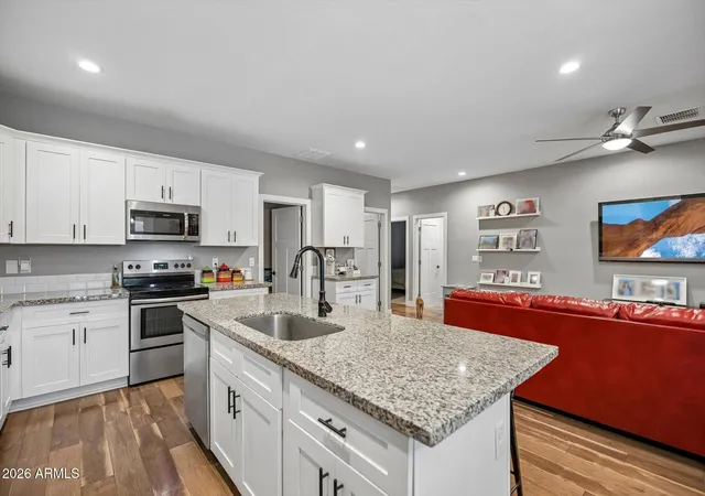 1st image of 4931 S 11th Pl, Phoenix, AZ 85040 | MLS# 7034355