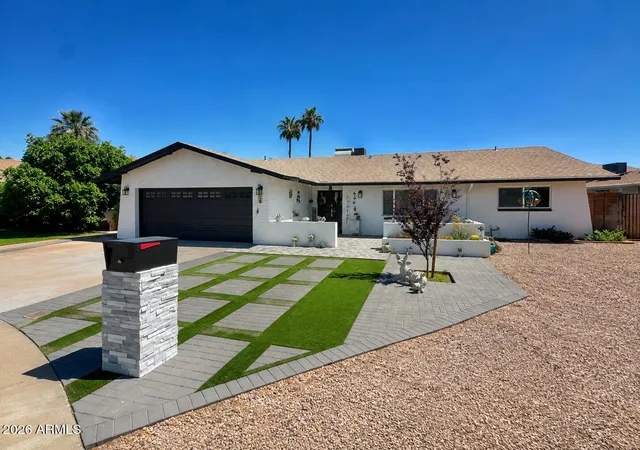 Photo 1 of Single family home for sale at 7621 N 48th Drive, Glendale, AZ 85301 | MLS# 7034871 | Listing updated on 2026-10-05