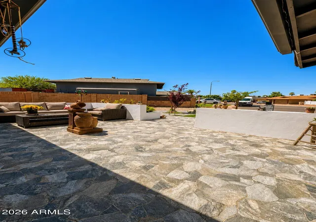Photo 2 of Single family home for sale at 7621 N 48th Drive, Glendale, AZ 85301 | MLS# 7034871 | Listing updated on 2026-10-05