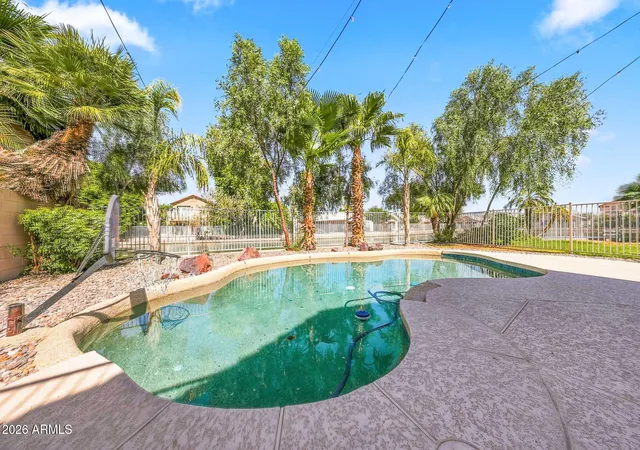 2nd image of 10828 W Monte Vista Rd, Avondale, AZ 85392 | MLS# 7041998