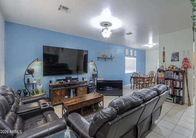 Photo 3 of Single family home for sale at 127 N Mulberry St, Florence, AZ 85132 | MLS# 7031707 | Listing updated on 2026-07-27