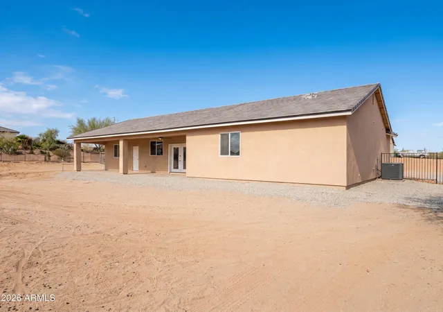 Photo 4 of Sale Pending at 12121 S 214th Avenue, Buckeye, AZ 85326 | MLS# 7033837 | Listing updated on 2026-09-17