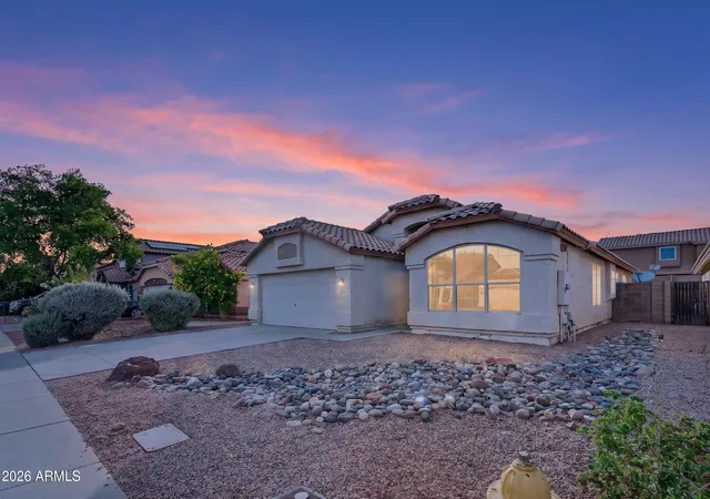 Photo 1 of Single family home for sale at 8916 W Davis Rd, Peoria, AZ 85382 | MLS# 7032068 | Listing updated on 2026-08-17