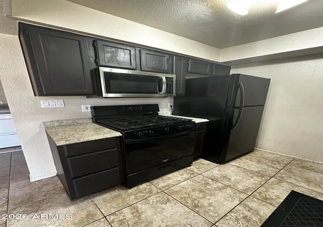 Homes for sale in Phoenix, AZ | 3840 N 43Rd Ave #7, Phoenix, AZ 85031 | MLS# 7032482
