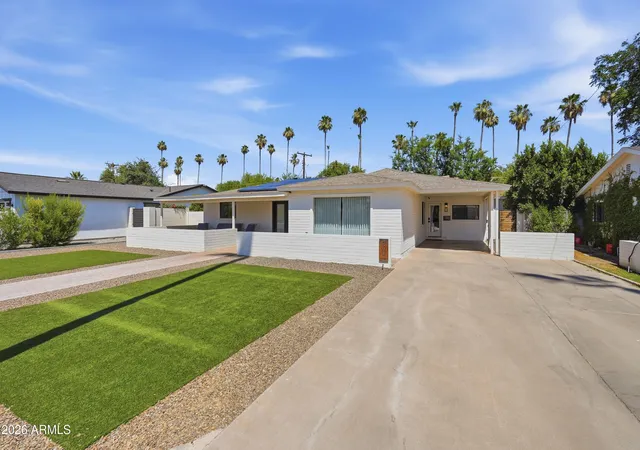 Photo 3 of Single family home for sale at 4219 N 34th Place, Phoenix, AZ 85018 | MLS# 7032535 | Listing updated on 2026-10-19