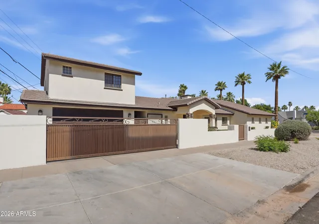 Photo 3 of Single family home for sale at 301 W Cypress St, Phoenix, AZ 85003 | MLS# 7032904 | Listing updated on 2026-07-10