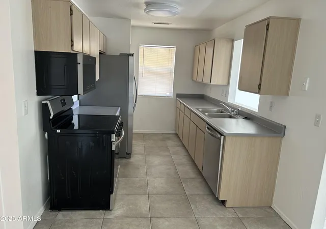 Photo 4 of Townhouse for sale at 7144 E Thrush Ln, Prescott Valley, AZ 86314 | MLS# 7032235 | Listing updated on 2026-08-21