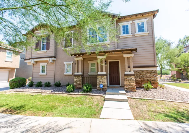 Photo 2 of Sale Pending at 2113 E Huntington Dr, Phoenix, AZ 85040 | MLS# 7035464 | Listing updated on 2026-09-19