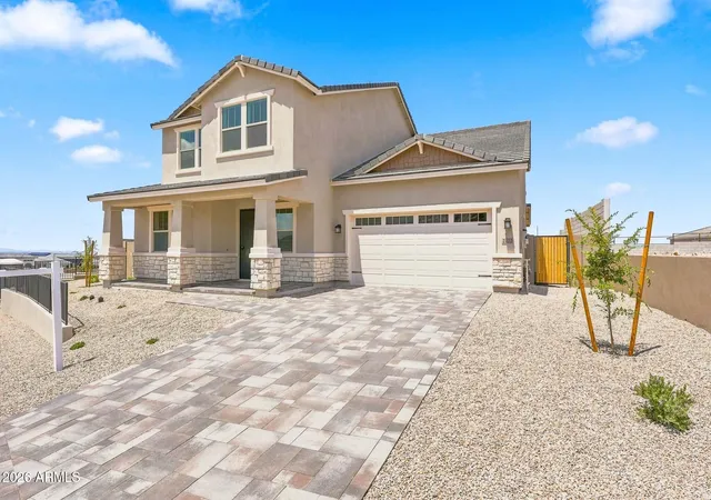 3rd image of 2122 W Desert View Dr, Phoenix, AZ 85041 | MLS# 7032607