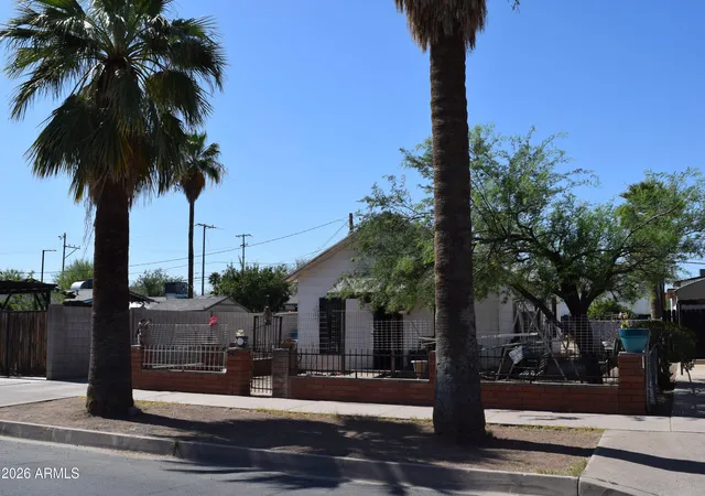 Homes for sale in Phoenix, AZ | 1021 E Taylor St, Phoenix, AZ 85006 | MLS# 7032747