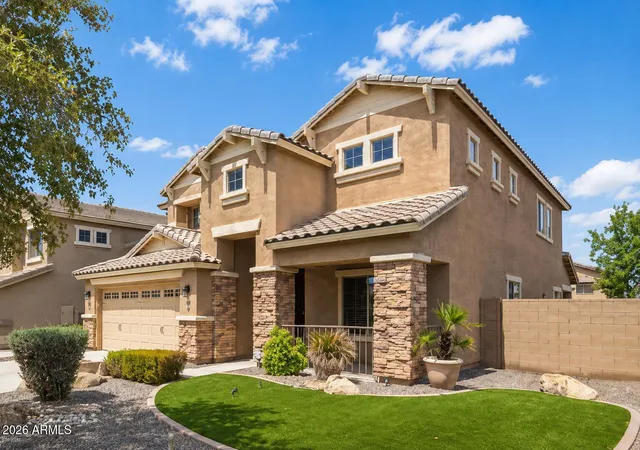 Photo 1 of Single family home for sale at 2946 E Santa Fe Ln, Gilbert, AZ 85297 | MLS# 7072182 | Listing updated on 2026-09-13