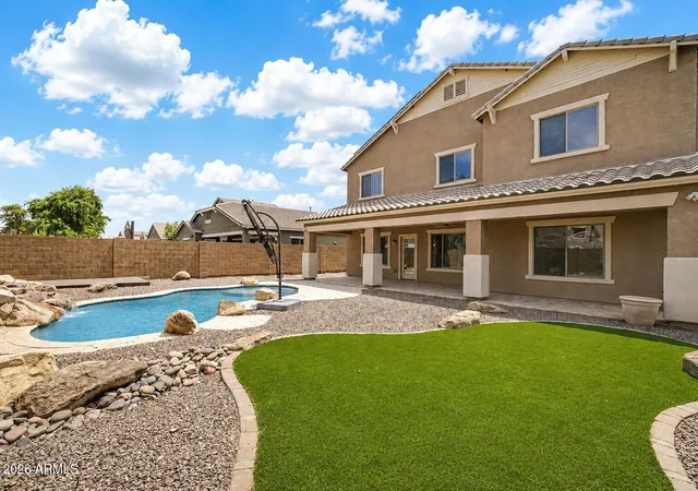 Photo 2 of Single family home for sale at 2946 E Santa Fe Ln, Gilbert, AZ 85297 | MLS# 7072182 | Listing updated on 2026-10-07